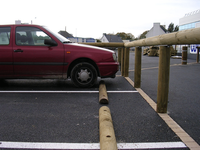 Stop-roues - équipement idéal pour l'aménagement de parking